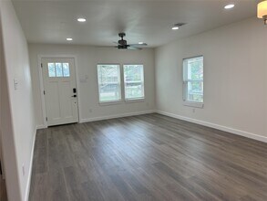 1109 13th St in Galena Park, TX - Building Photo - Building Photo