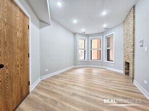 428 W Belden Ave, Unit 1 in Chicago, IL - Building Photo - Building Photo