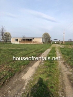 860 Chamness Rd in Elkville, IL - Building Photo - Building Photo
