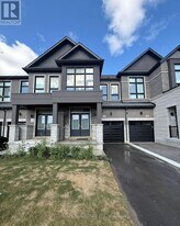 72 Haldimand Cres in Vaughan, ON - Building Photo