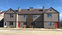 1024 Riverview Dr photo'