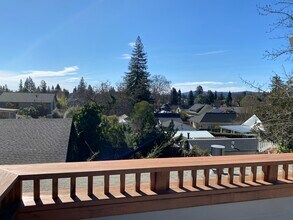 416 Grant St in Healdsburg, CA - Building Photo - Building Photo