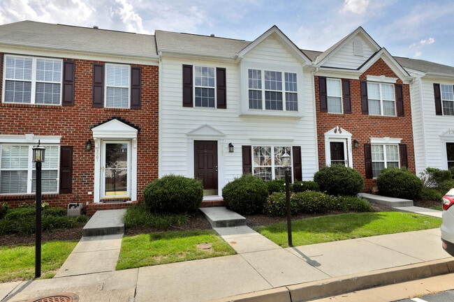 property at 9903 Magnolia Pointe Ct