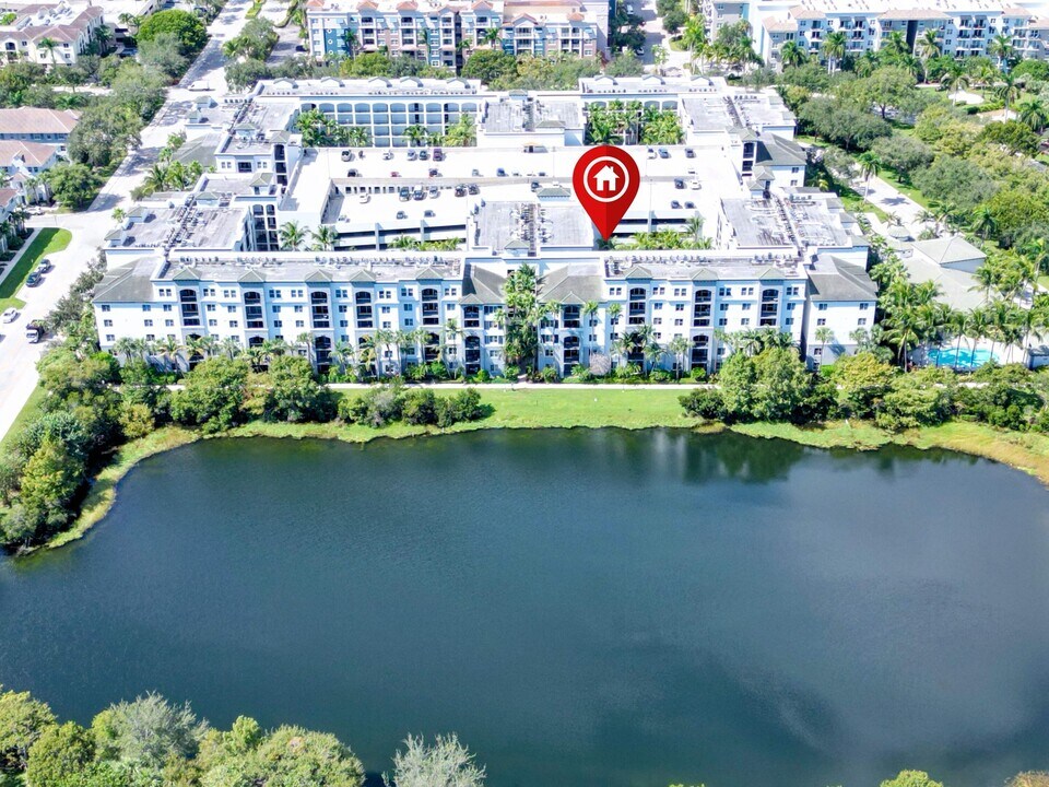 1660 Renaissance Commons Blvd in Boynton Beach, FL - Building Photo