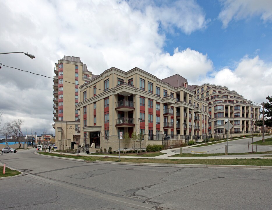 15 Rean Dr in Toronto, ON - Building Photo