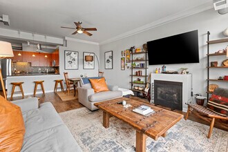 1225 W Morse Ave in Chicago, IL - Building Photo - Building Photo