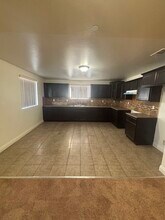 1011 E 56th St in Los Angeles, CA - Building Photo - Building Photo