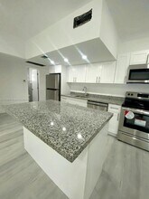 7291 Gary Ave in Miami Beach, FL - Building Photo - Building Photo