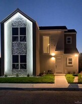 5517 N Crown Point in Pharr, TX - Building Photo