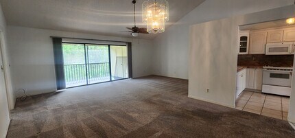 1801 1801 E Lake Rd in Palm Harbor, FL - Building Photo - Building Photo