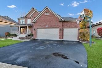 4N550 School Rd in St. Charles, IL - Building Photo - Building Photo