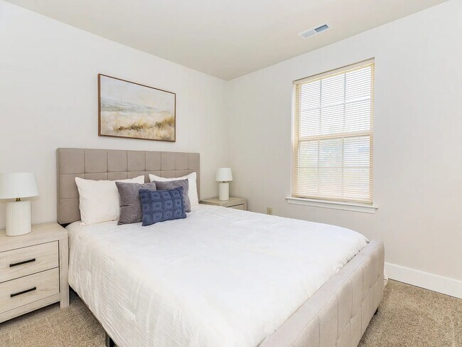 2101 Reamer Dr, Unit A1 in Barrington, NJ - Foto de edificio - Building Photo