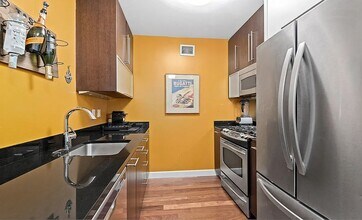 100 Jay St in Brooklyn, NY - Building Photo - Building Photo