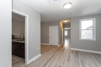 1508 Madison Ave in Baltimore, MD - Building Photo - Building Photo