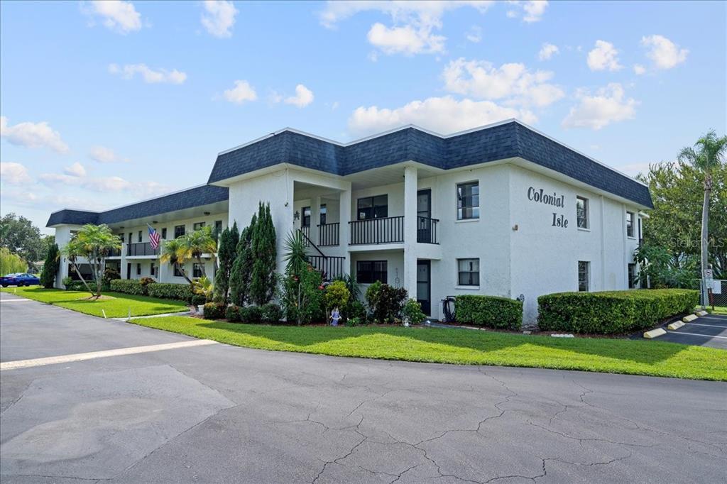 1749 S Highland Ave in Clearwater, FL - Building Photo