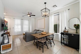 3030 N 38th St in Phoenix, AZ - Building Photo - Building Photo