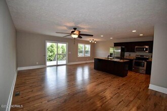 274 N Saylor St in Southern Pines, NC - Foto de edificio - Building Photo