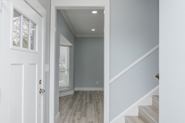 1702-1704 E Jackson St in Pensacola, FL - Building Photo - Building Photo