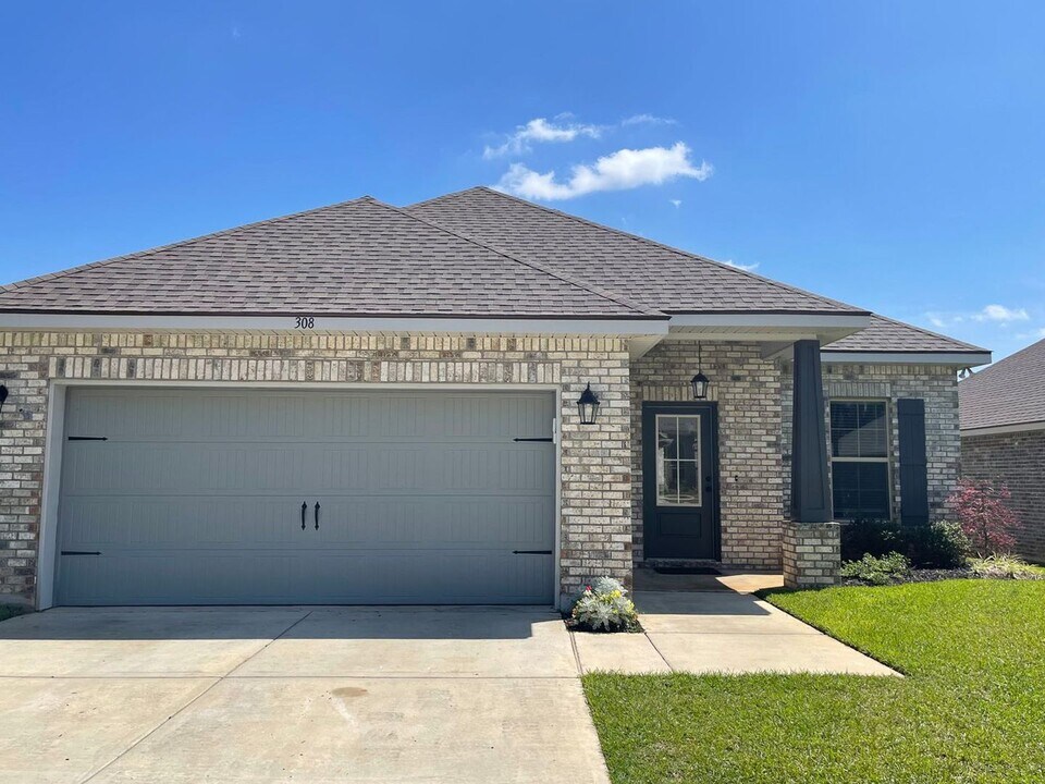 308 Bronze St in Fairhope, AL - Building Photo