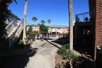 555 Flemming Way in Maitland, FL - Building Photo - Building Photo