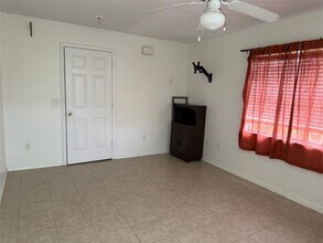 936 Washington Palm Loop in Davenport, FL - Building Photo - Building Photo