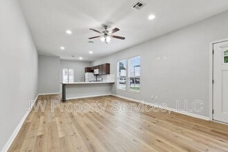 3701 Derbigny St in Metairie, LA - Building Photo - Building Photo