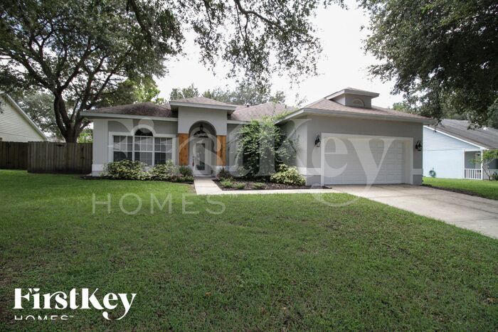 3010 Linmont Ln in Eustis, FL - Building Photo