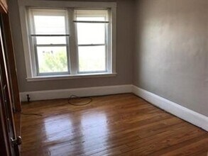 2 Saxton St, Unit 2 in Boston, MA - Building Photo - Building Photo