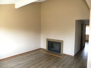4820 S 187th Pl in Seatac, WA - Building Photo - Building Photo