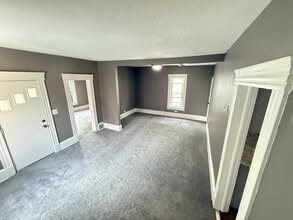 2018 Robin St in Lakewood, OH - Building Photo - Building Photo