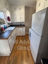 1124 SW Collins Ave in Topeka, KS - Building Photo - Building Photo