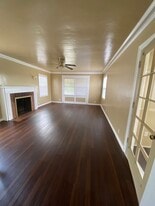 2019 S Longwood Ave, Unit 2019 South Longwood Avenu in Los Angeles, CA - Building Photo
