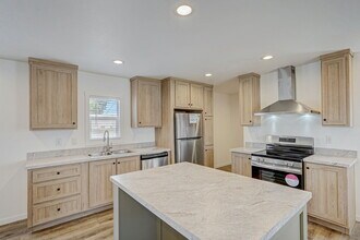 2627 S Lamb Blvd in Las Vegas, NV - Building Photo - Building Photo