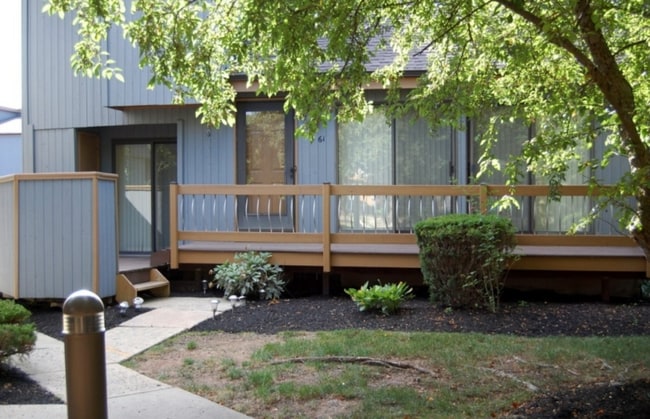 property at 61 Sycamore Ct