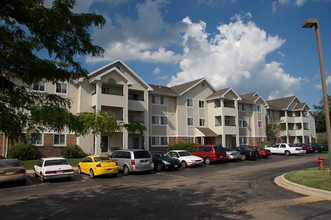 Rolling Prairie in Sun Prairie, WI - Foto de edificio - Building Photo