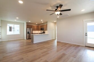 3669 Stonecap St in Richland, WA - Building Photo - Building Photo