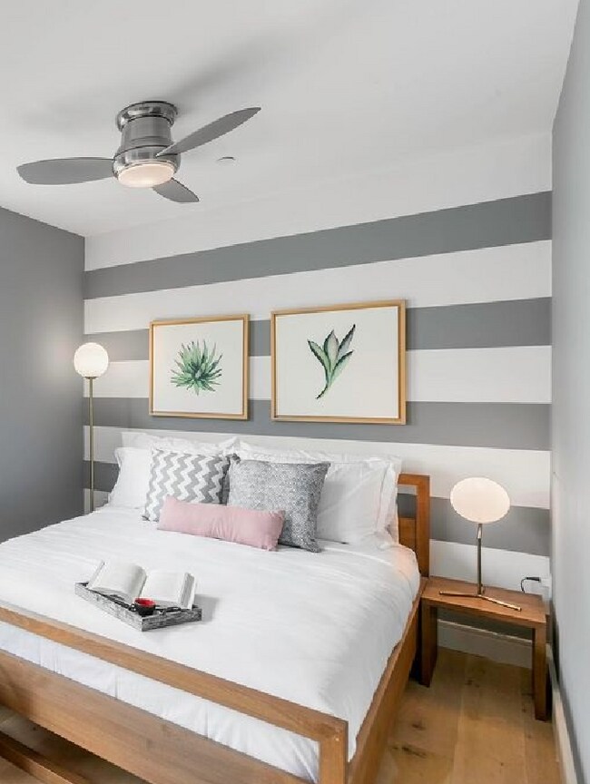 812 S Spring St in Los Angeles, CA - Building Photo - Building Photo