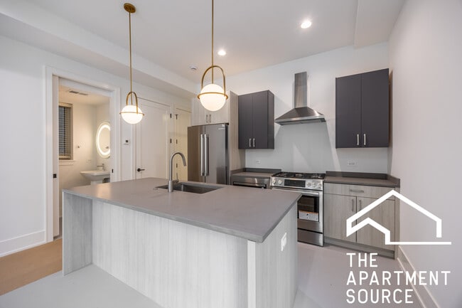 property at 1814 W Thomas St