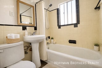 518 1/2 Heliotrope Dr in Los Angeles, CA - Building Photo - Building Photo