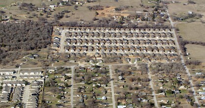 937 Avagail Ave in Springtown, TX - Building Photo - Building Photo