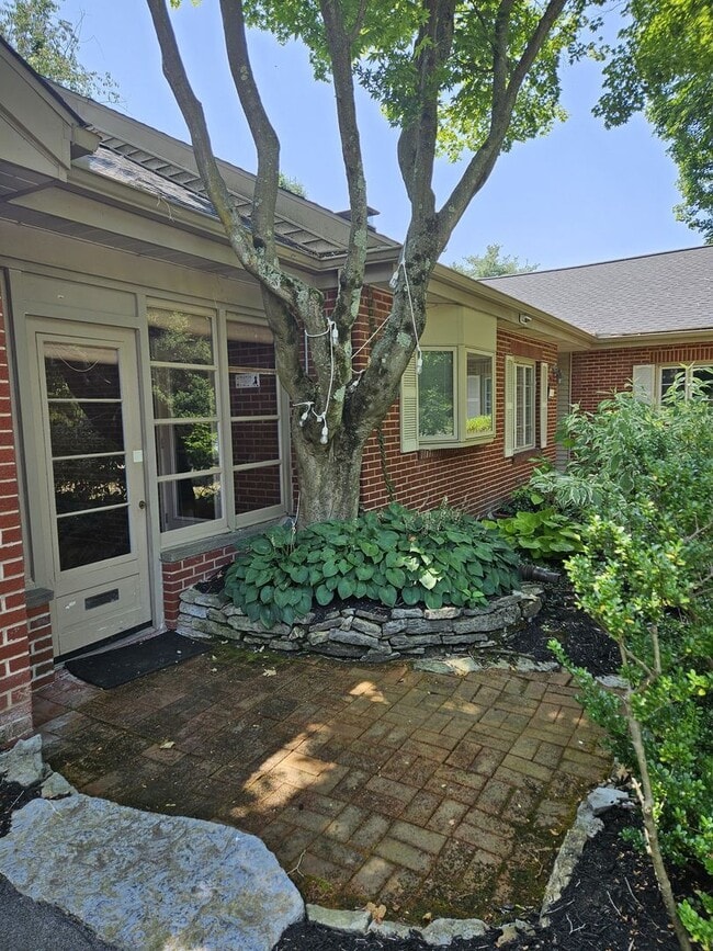 764 W Hamilton Ave in State College, PA - Building Photo - Building Photo