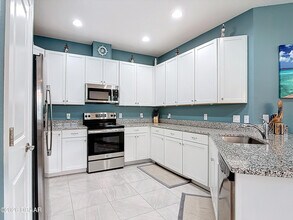 1002 Sea Shell Ct in Daytona Beach, FL - Building Photo - Building Photo