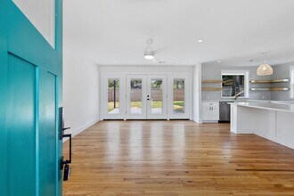 1925 Lynnview Dr in Houston, TX - Building Photo - Building Photo