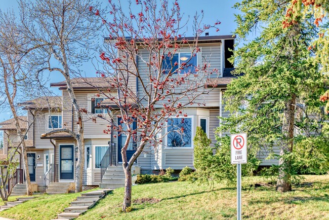 136 Falshire Terr NE in Calgary, AB - Building Photo - Building Photo