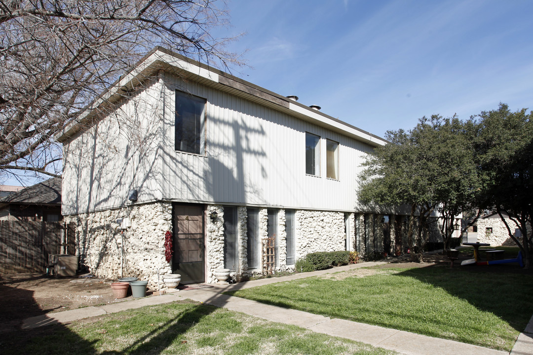 2808 NW 57th St in Oklahoma City, OK - Building Photo