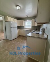 131 McGavock Pk in Nashville, TN - Building Photo - Building Photo