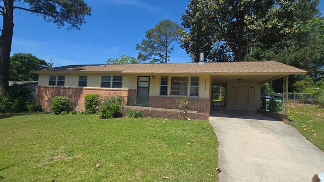 property at 2233 Windsor Rd