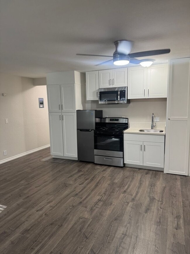 33792 Robles Dr in Dana Point, CA - Building Photo - Building Photo