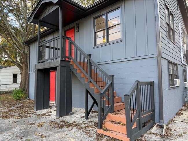 property at 1772 Martin Pl