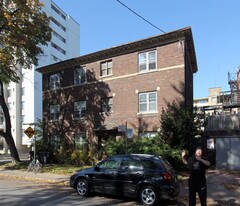28 Springhurst Ave in Toronto, ON - Building Photo